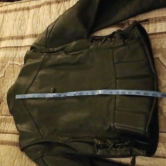 Women's leather motorcycle jacket - Picture 15 of 16